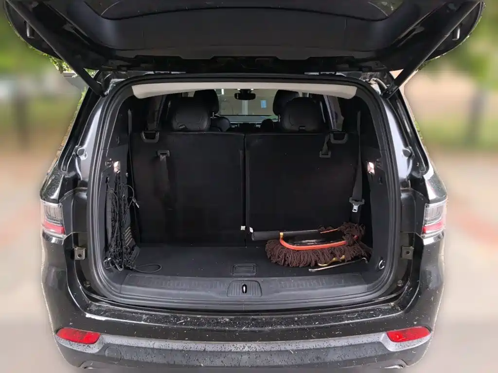Jeep Grand Commander 2018 — фото 20