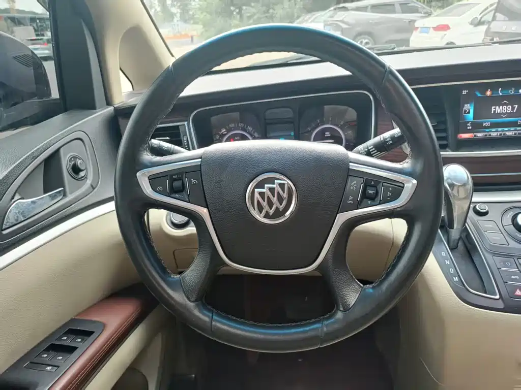 Buick GL8 2019