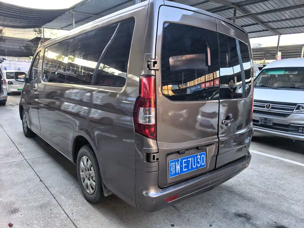 Changan Ruixing M90 2018 — фото 5