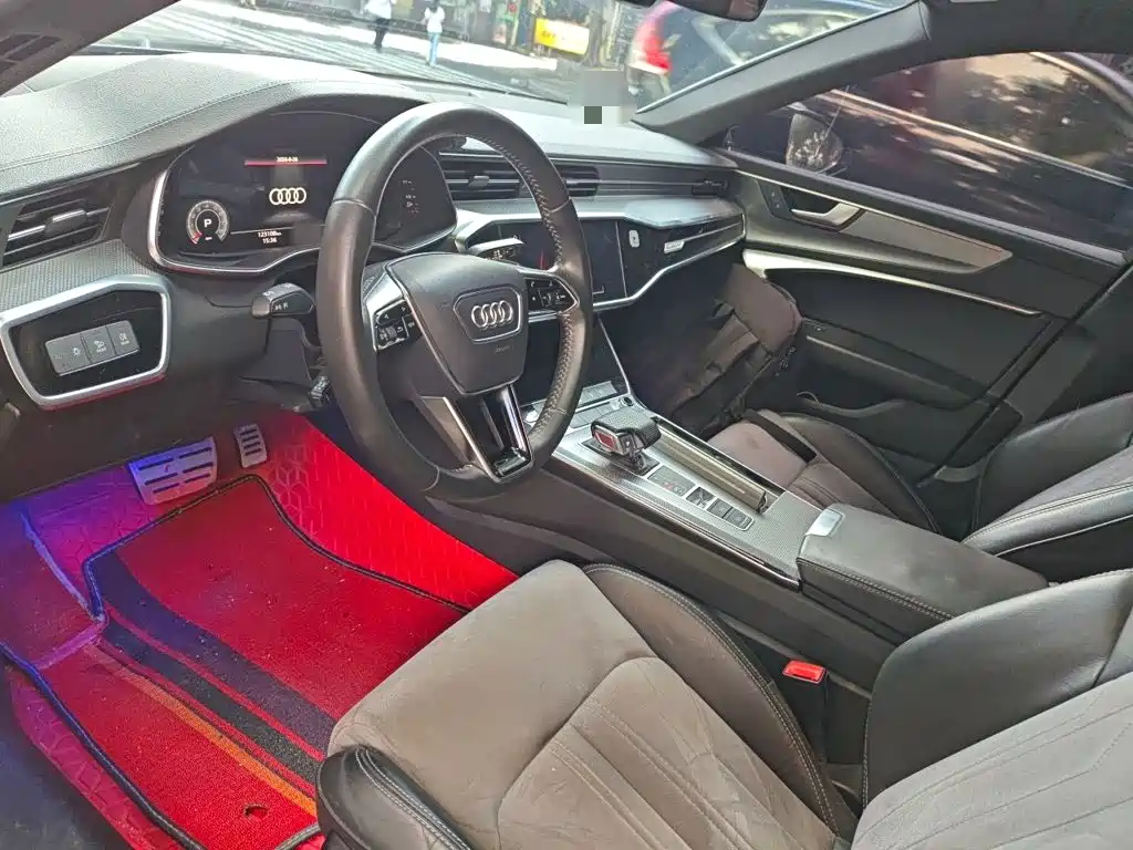 Audi A6L 2021 — фото 11
