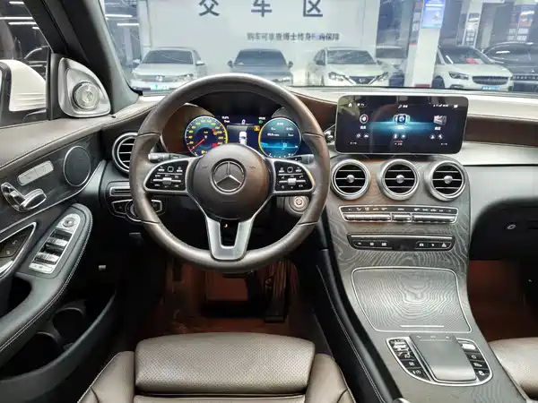 Mercedes-Benz GLC 2022