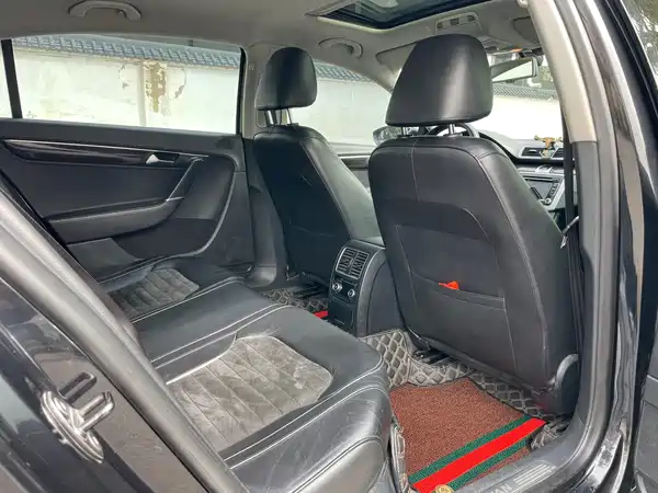 Volkswagen Magotan 2013