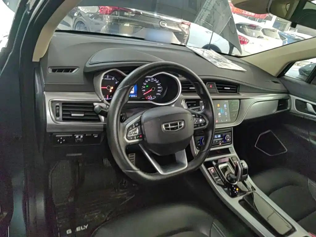 Geely Emgrand GS 2019 — фото 10