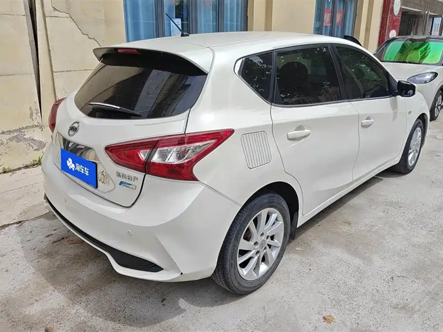 Nissan Tiida 2018 — фото 3