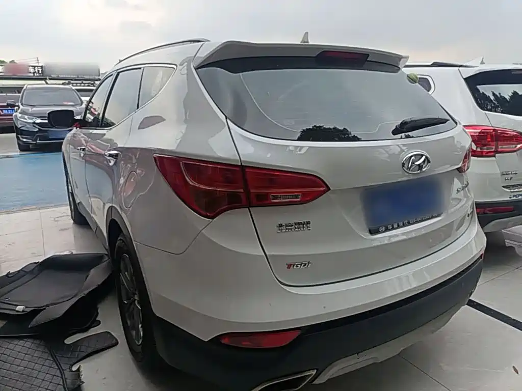 Hyundai Santa Fe 2016 — фото 23
