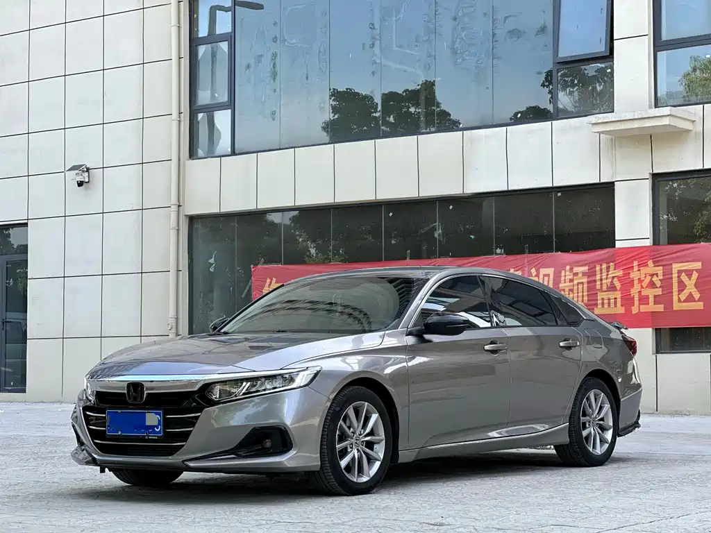 Honda Accord 2022 — фото 1