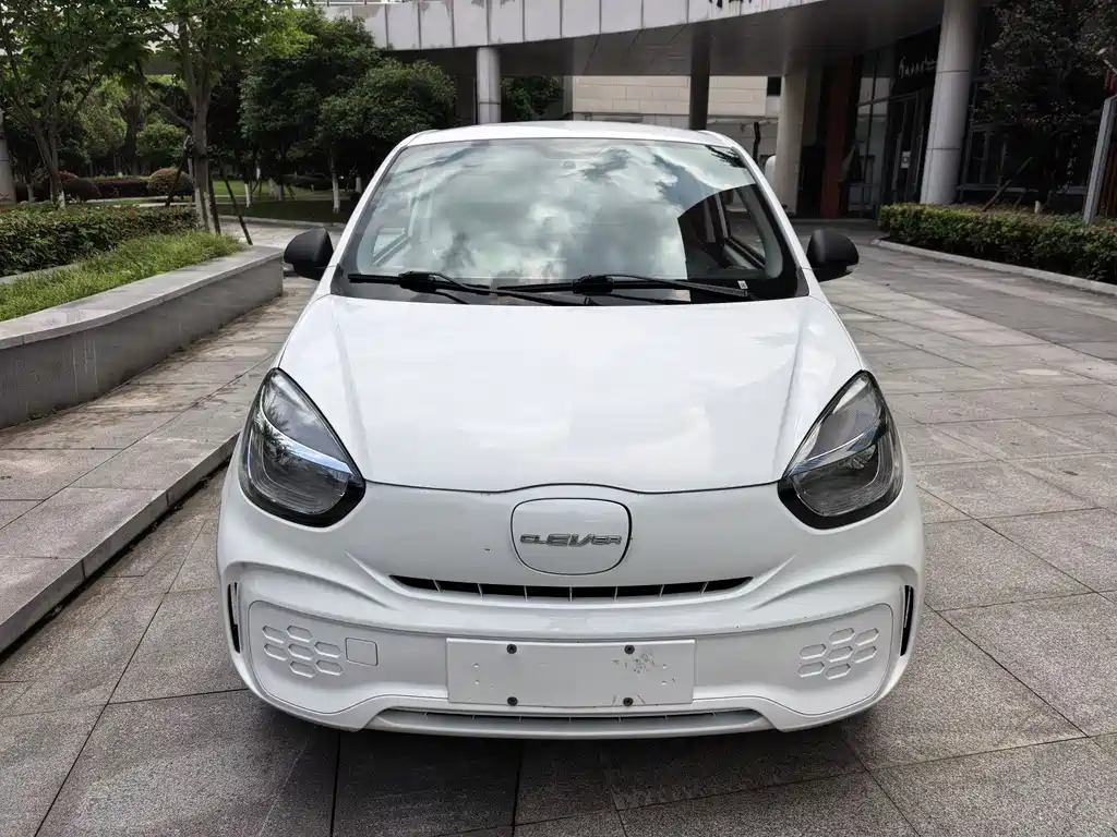 Roewe Clever 2021 — фото 1