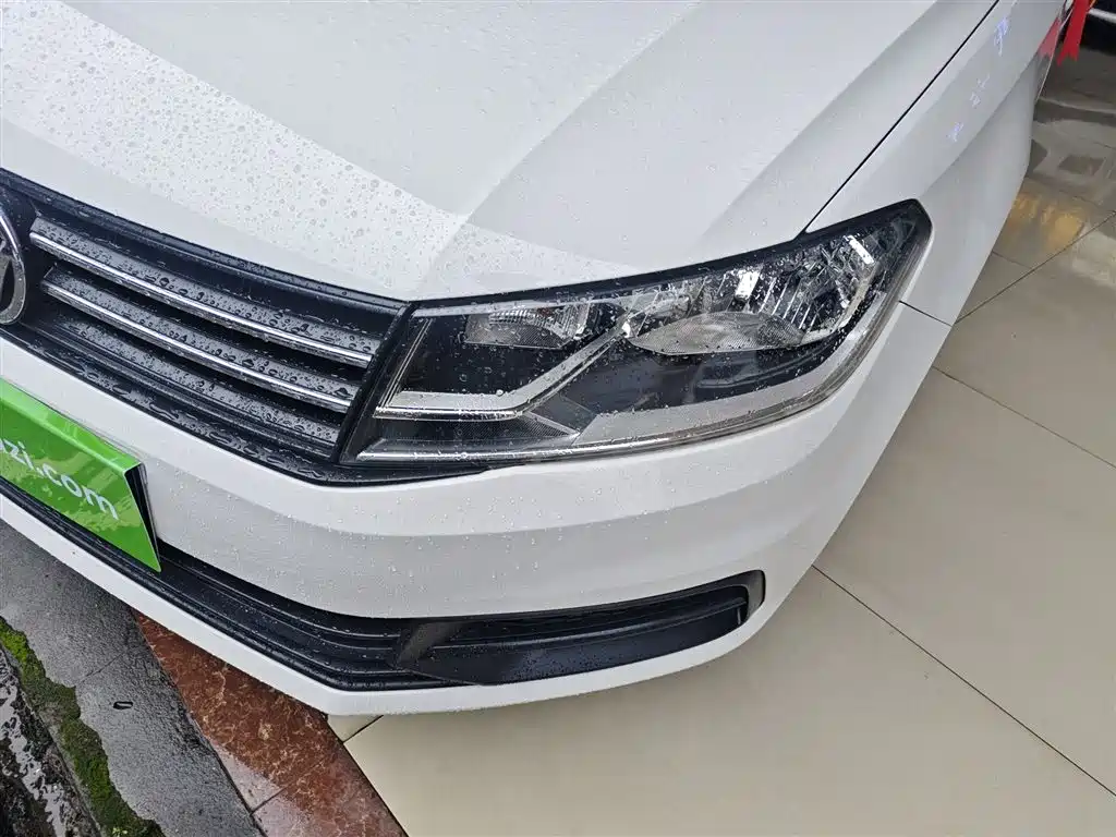 Volkswagen Santana 2018 — фото 18