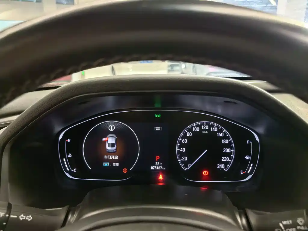 Honda Accord 2023 — фото 10