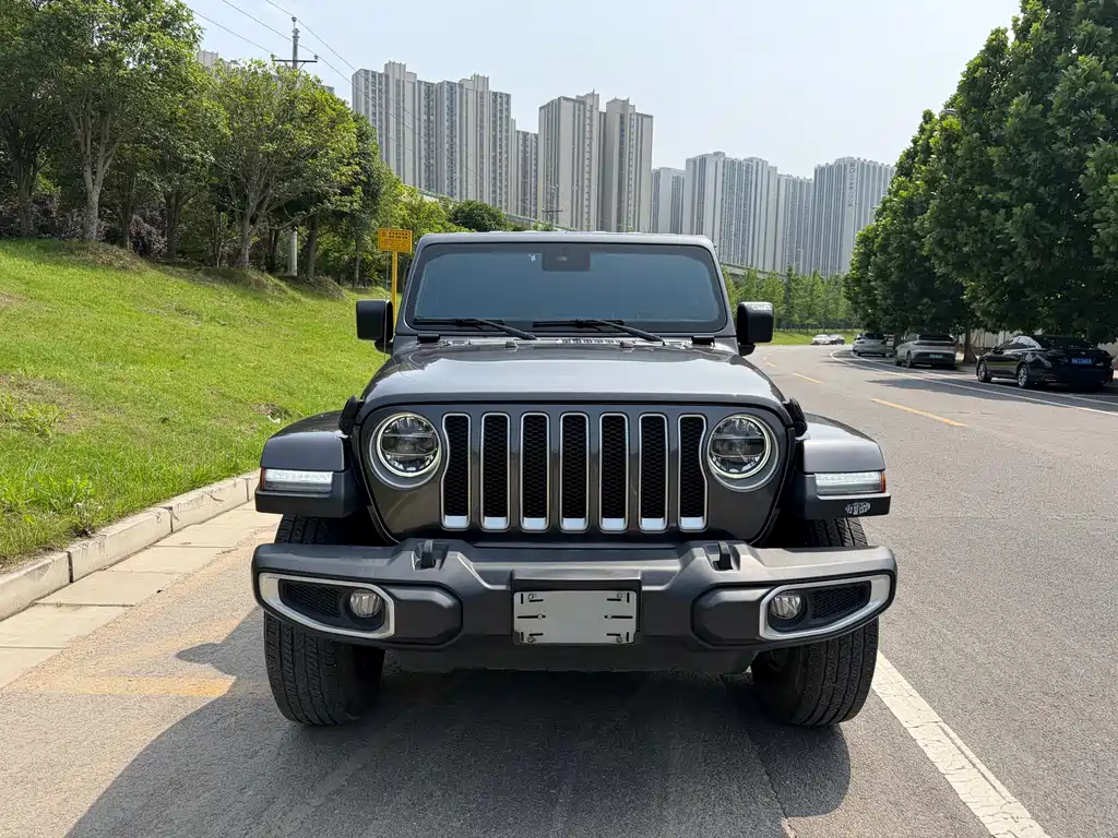 Jeep Wrangler 2022 — фото 2