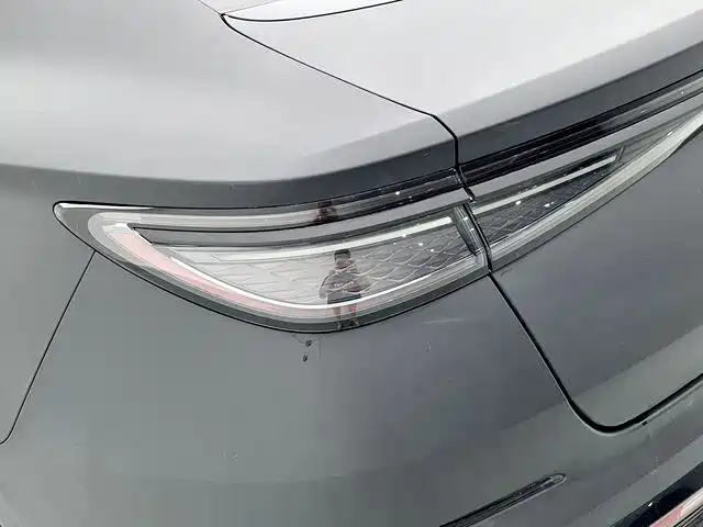 BYD Seal 07 DM-i 2025 — фото 5