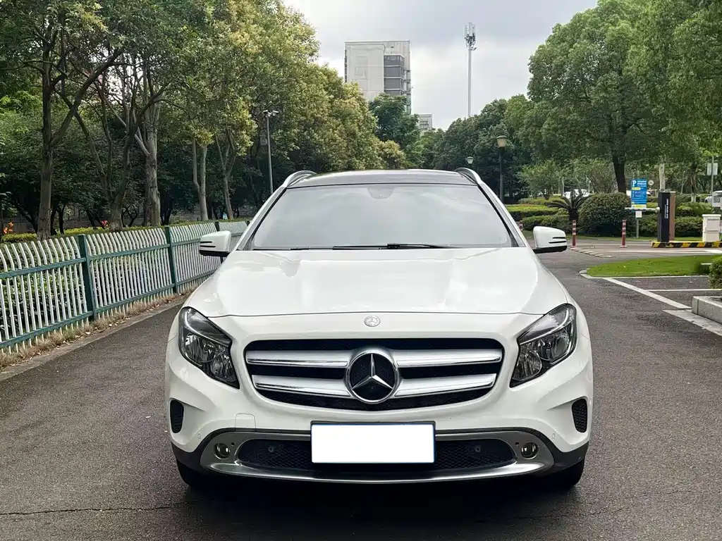 Mercedes-Benz GLA 2015 — фото 2