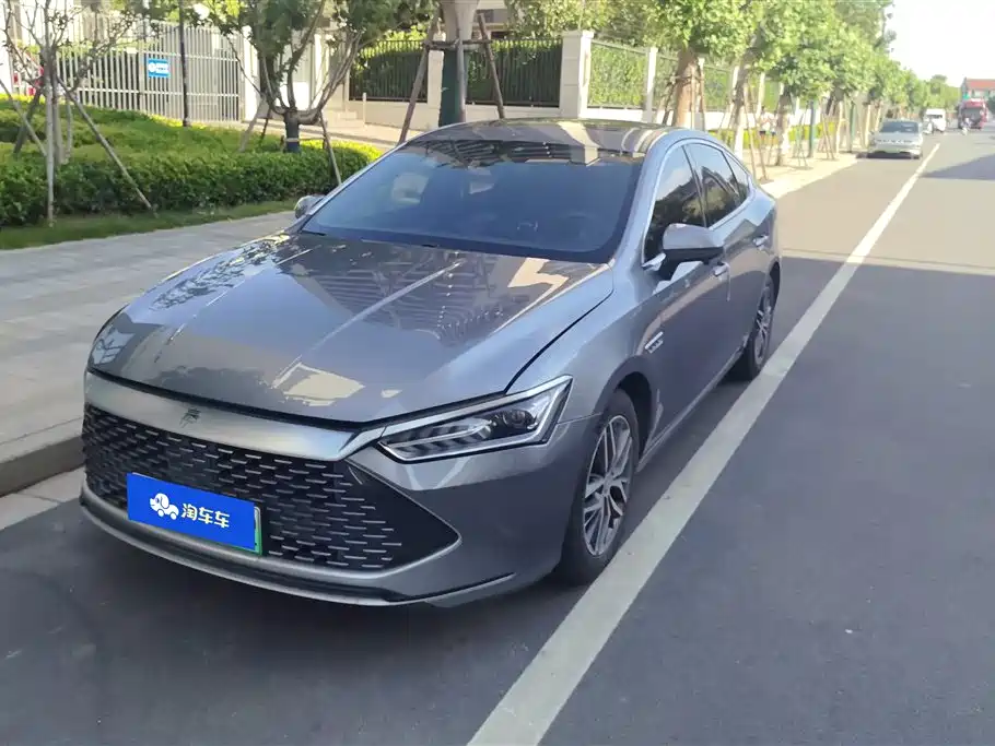 BYD Qin PLUS 2022 — фото 1