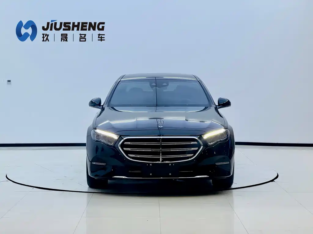 Mercedes-Benz E-Class 2024