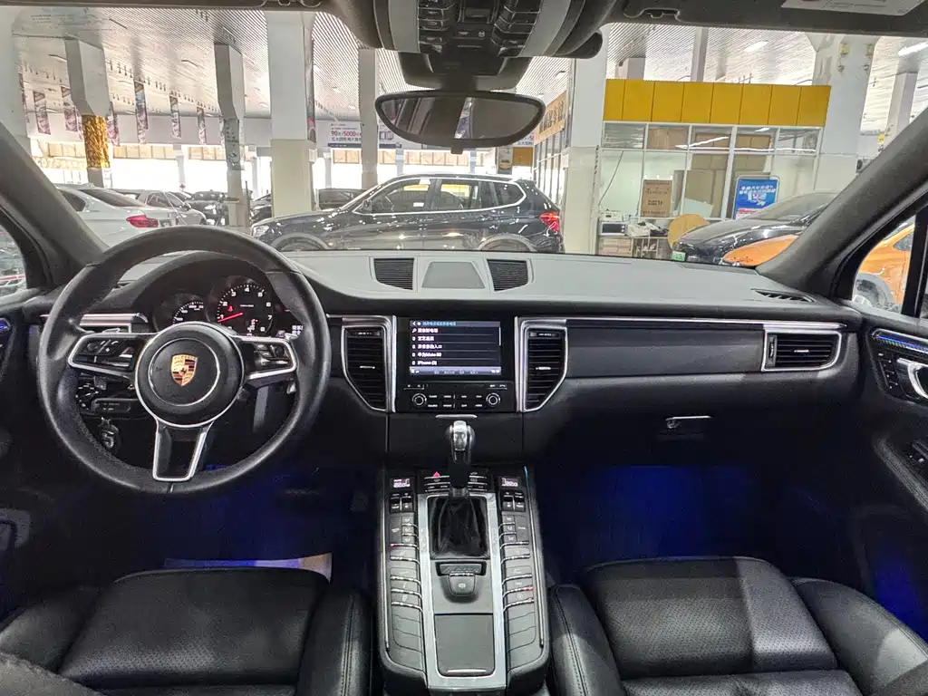 Porsche Macan 2018 — фото 6