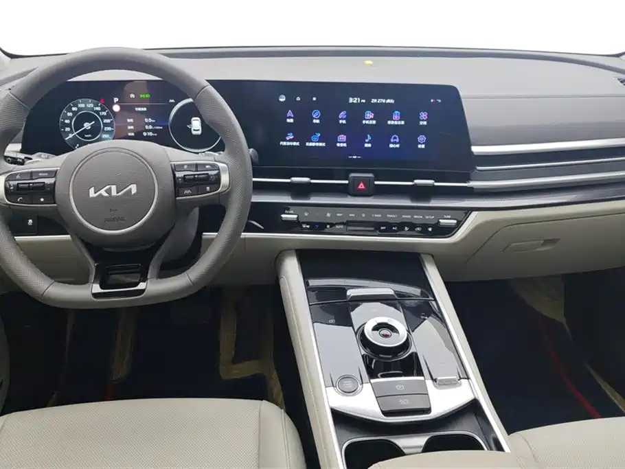Kia Sportage 2023 — фото 12