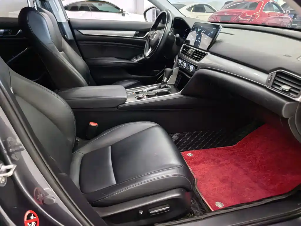 Honda Accord 2023 — фото 17