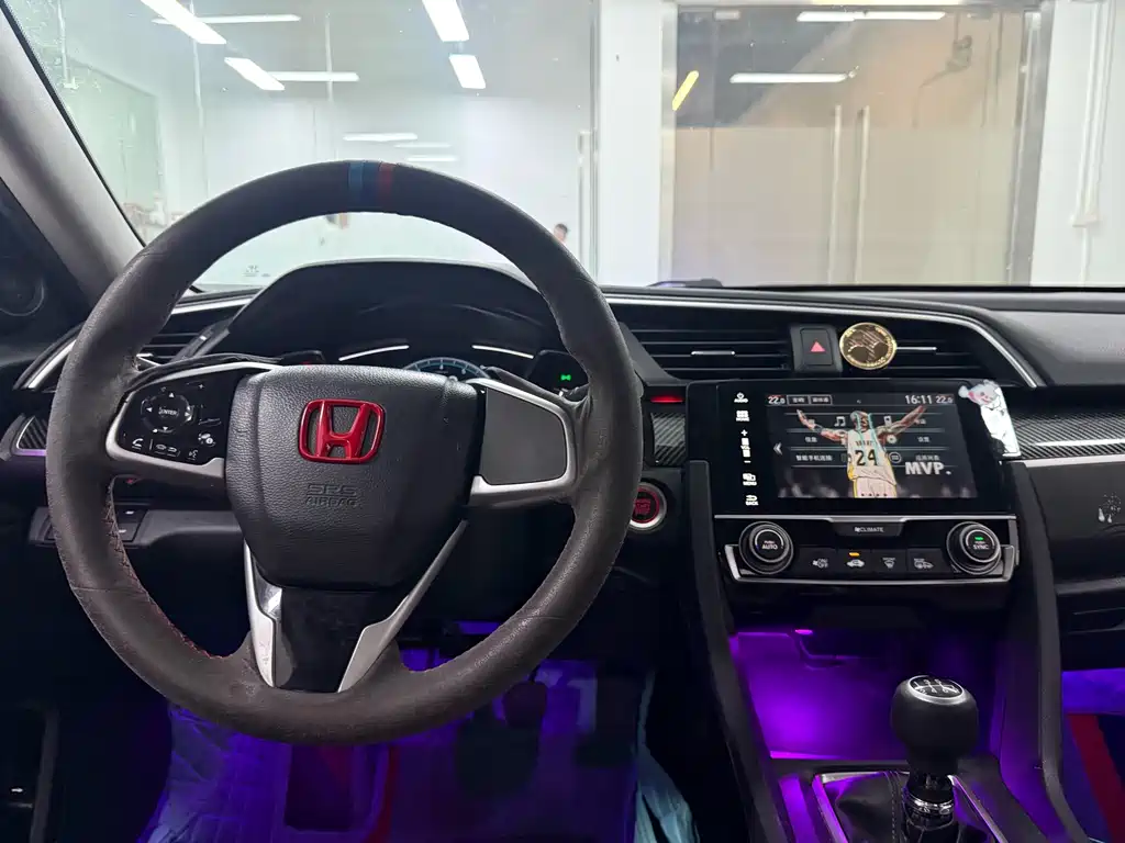 Honda Civic 2020 — фото 16