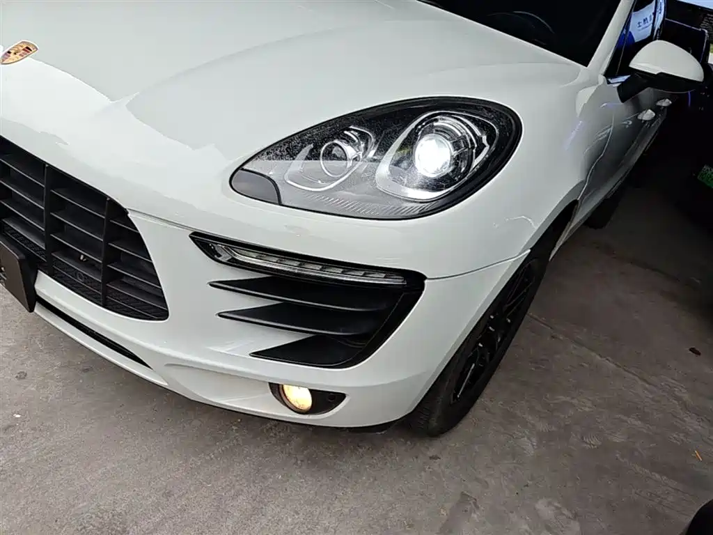 Porsche Macan 2016 — фото 23