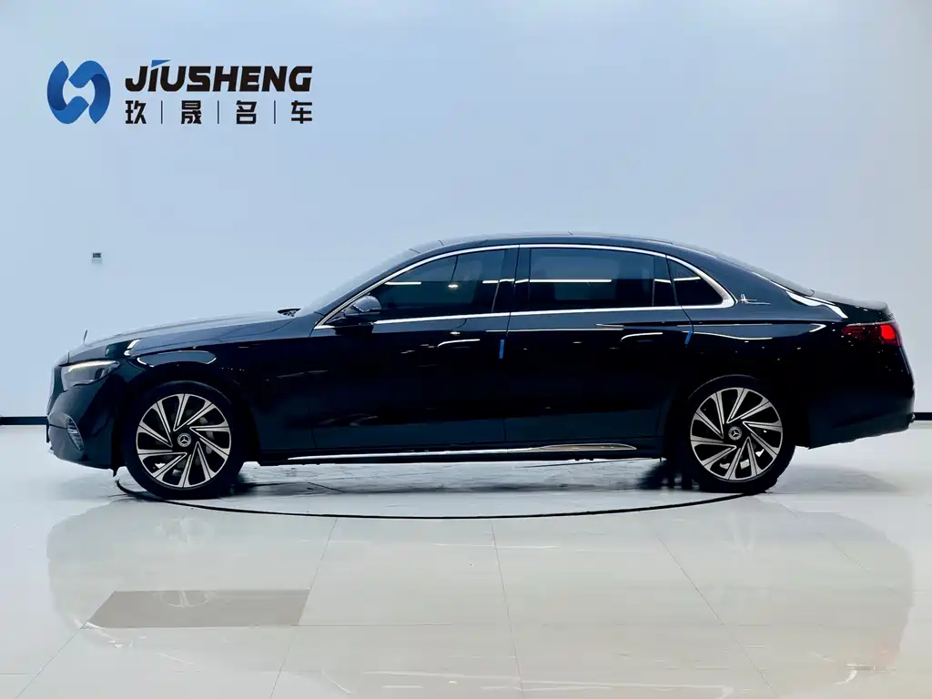 Mercedes-Benz E-Class 2024