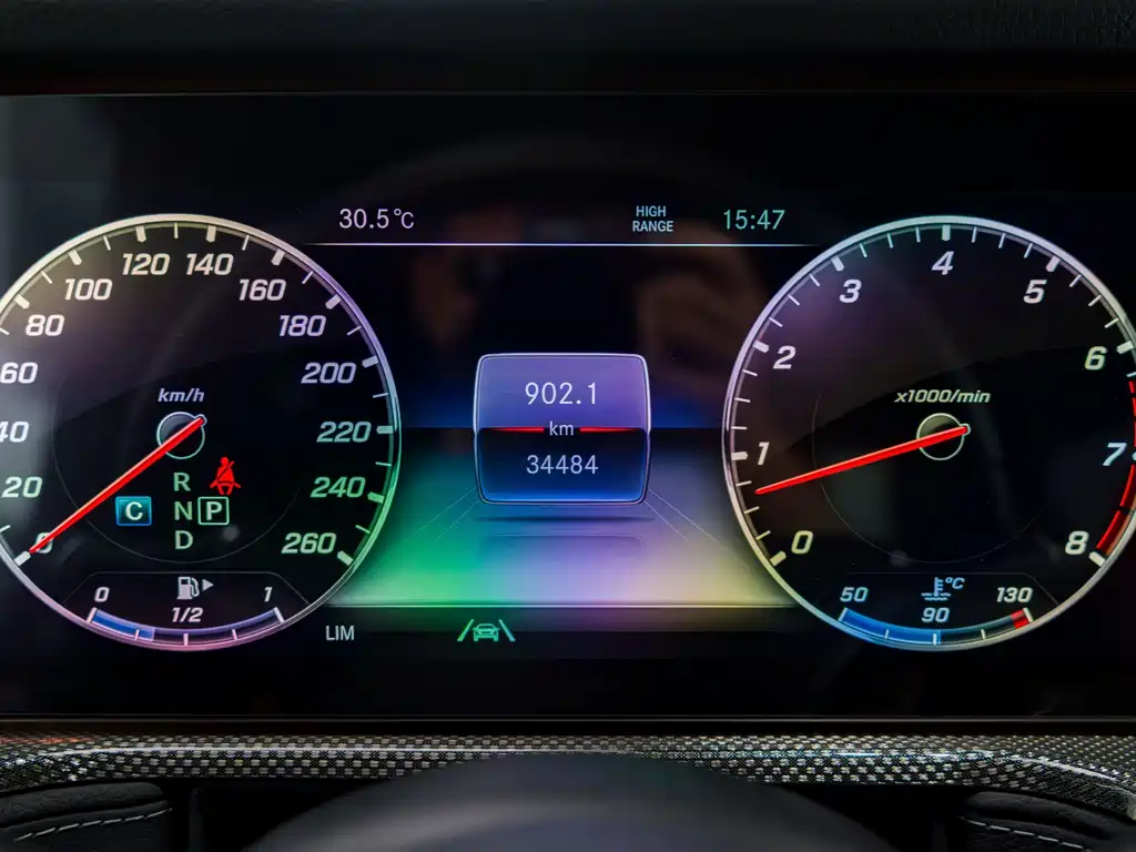 Mercedes-Benz G-Class 2023 — фото 10