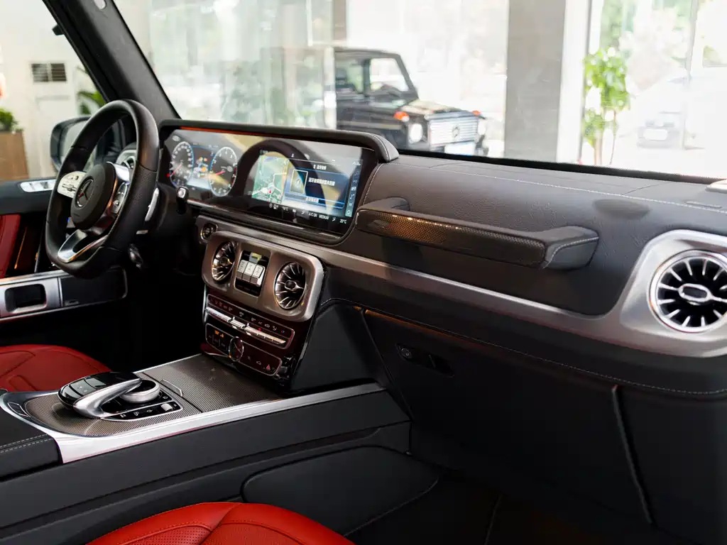 Mercedes-Benz G-Class 2023 — фото 18