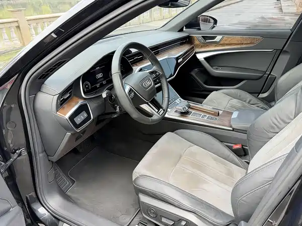 Audi A6L 2021