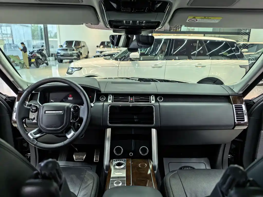 Land Rover Range Rover 2020 — фото 10