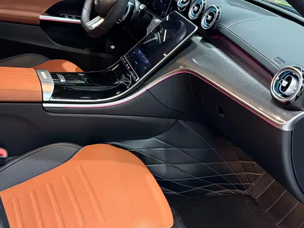 Mercedes-Benz C-Class 2022 — фото 4