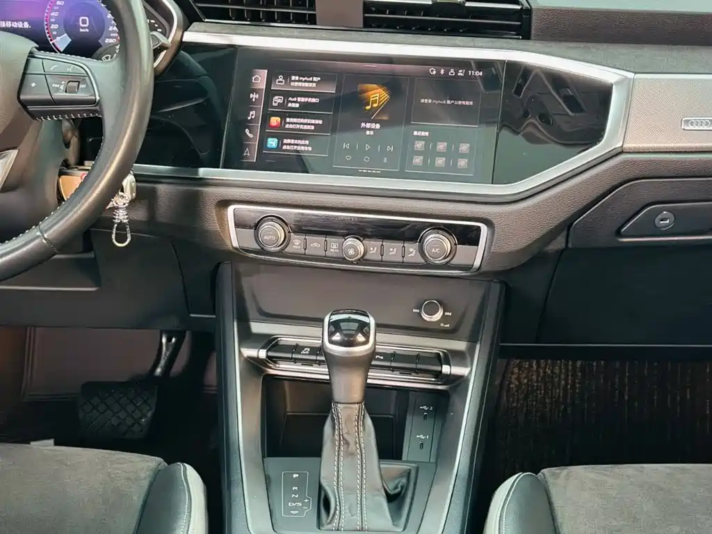 Audi Q3 2022 — фото 18