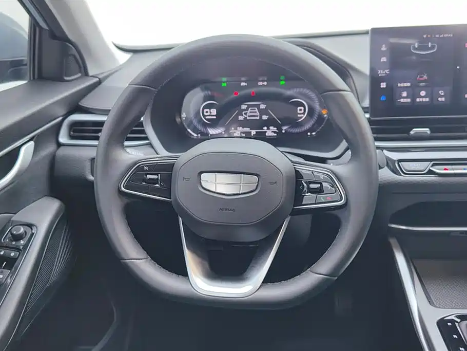 Geely Emgrand 2024 — фото 15