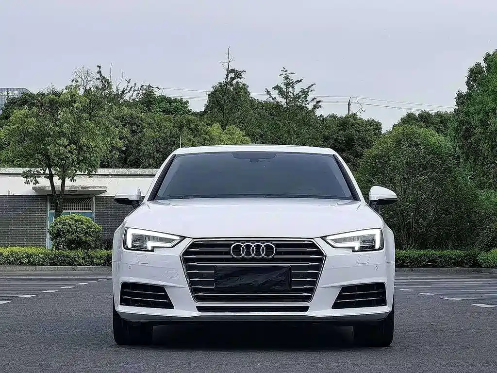 Audi A4L 2017