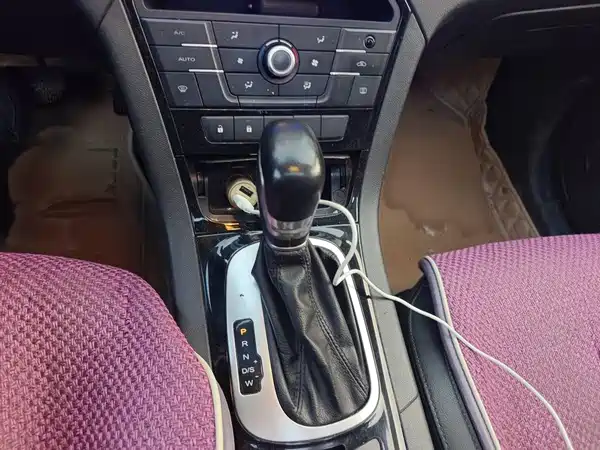 MG GS 2015