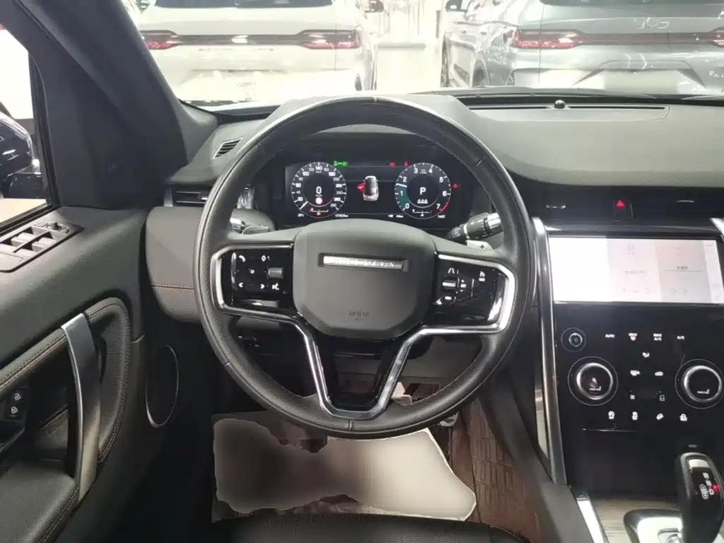 Land Rover Discovery Sport 2022 — фото 11