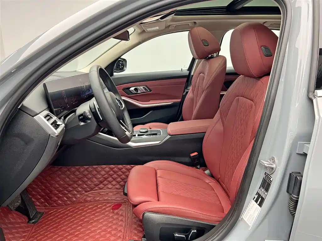 BMW 3 Series 2025 — фото 14