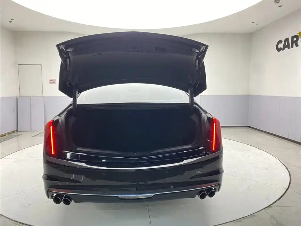 Cadillac CT6 2022 — фото 29