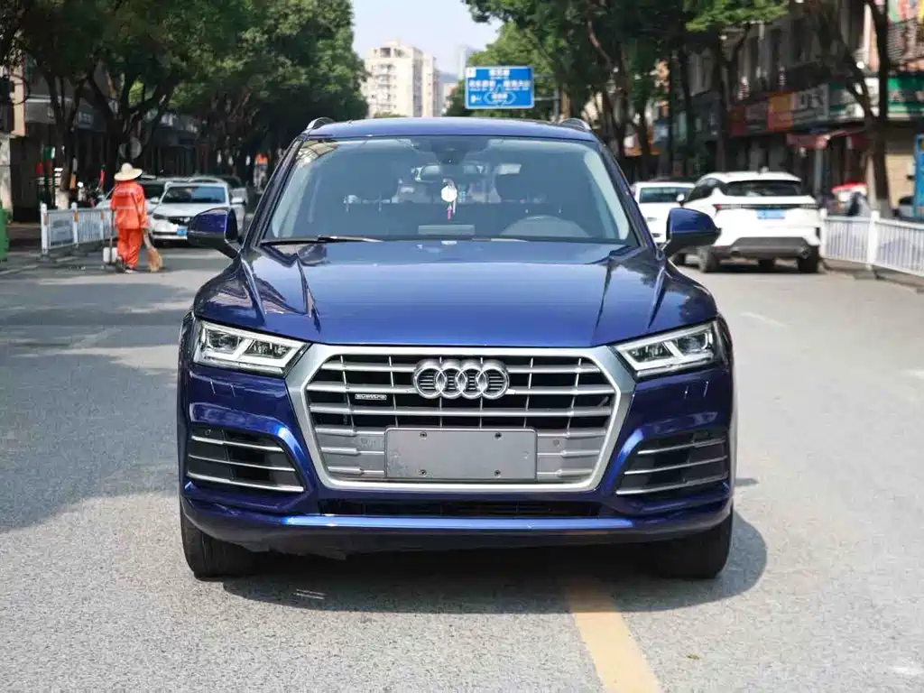 Audi Q5L 2018 — фото 2