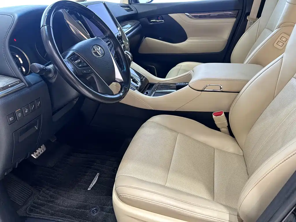 Toyota Alphard 2021 — фото 10