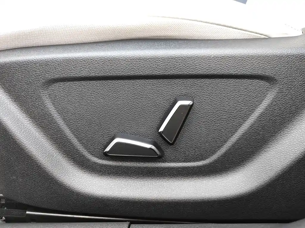 Geely Emgrand 2022 — фото 14