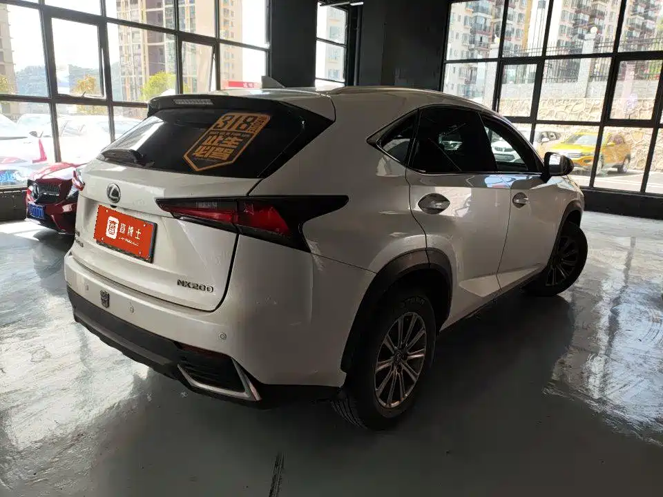 Lexus NX 2020 — фото 3