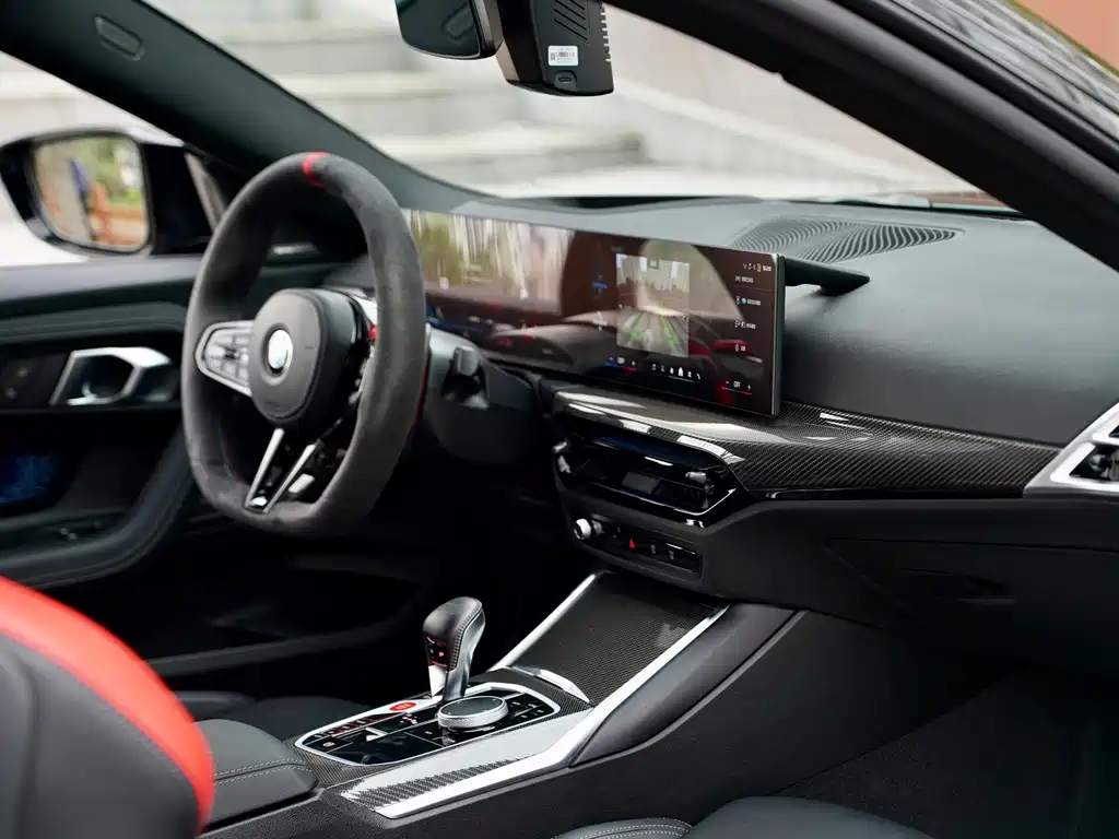 BMW M2 2025 — фото 10
