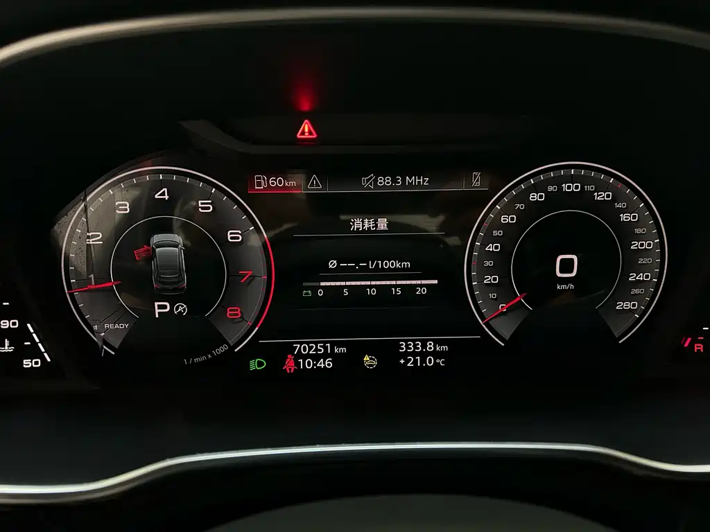 Audi Q3 Sportback 2022 — фото 15