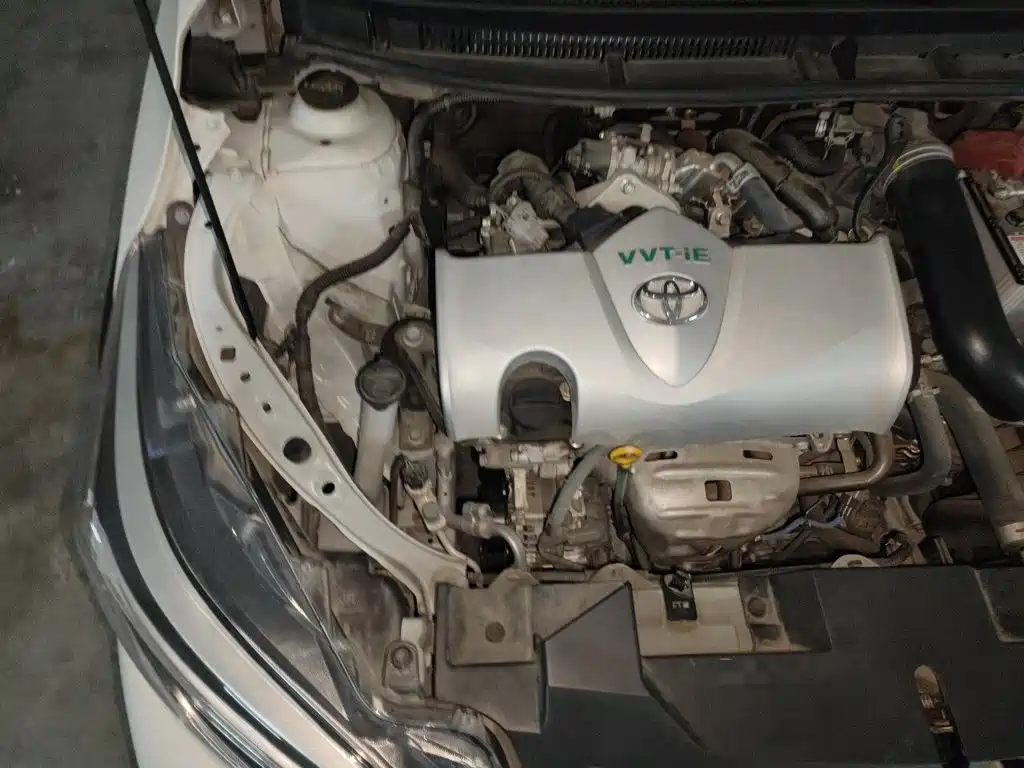 Toyota Yaris L 2020 — фото 21