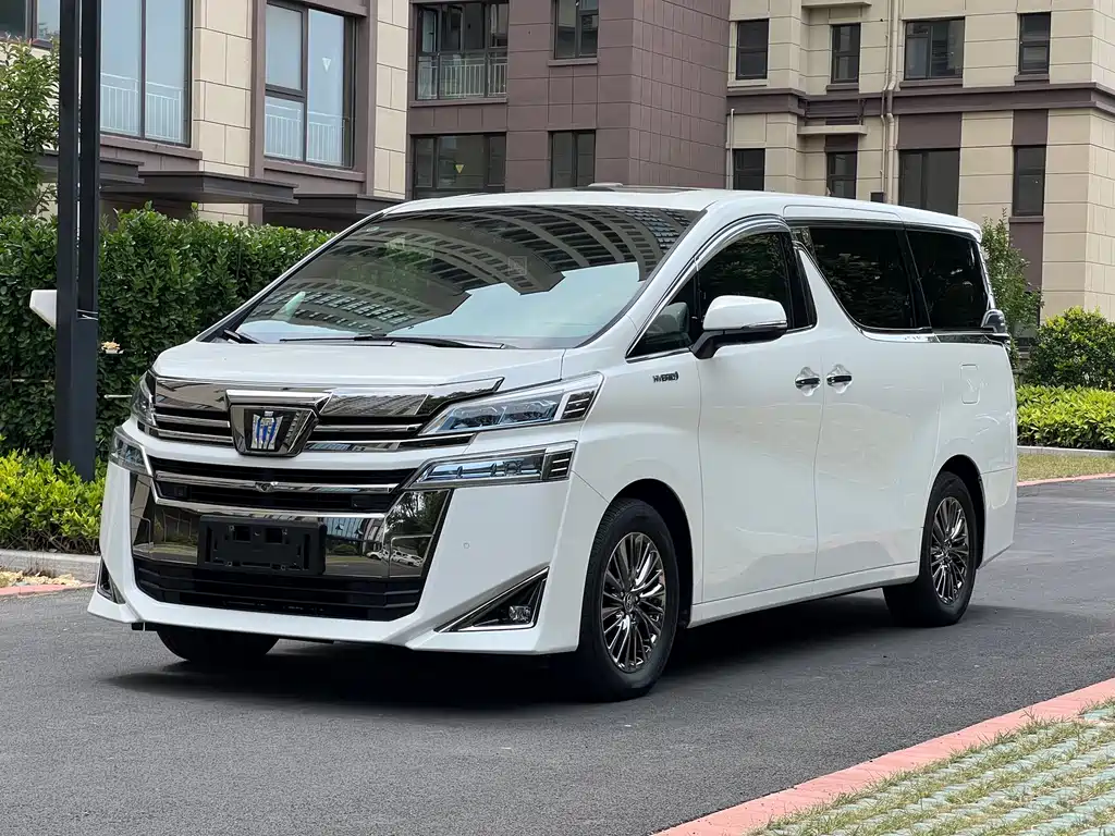 Toyota Vellfire 2021 — фото 1