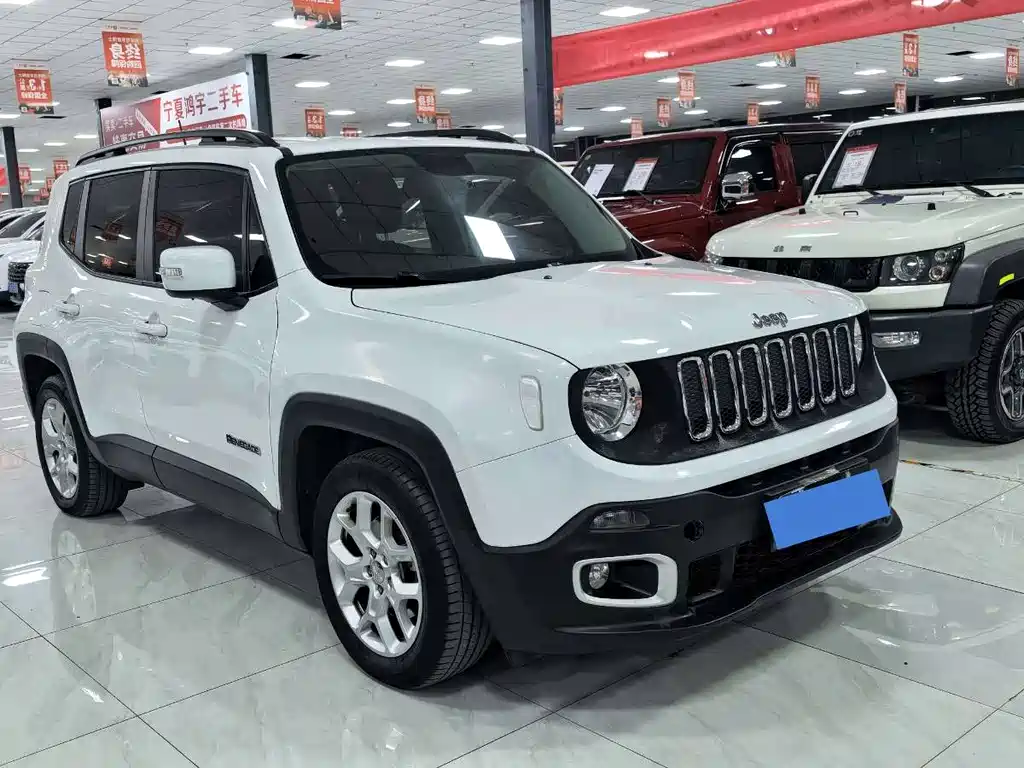 Jeep Renegade 2016 — фото 3