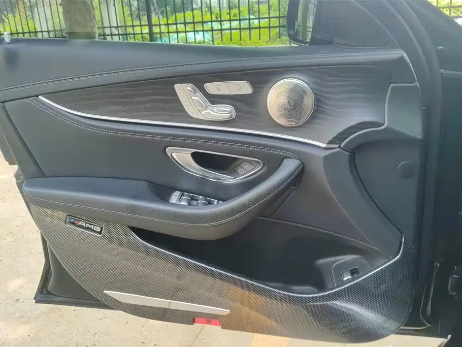 Mercedes-Benz E-Class 2019