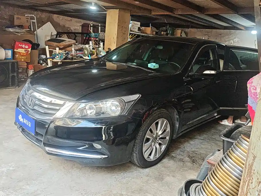 Honda Accord 2013 — фото 1