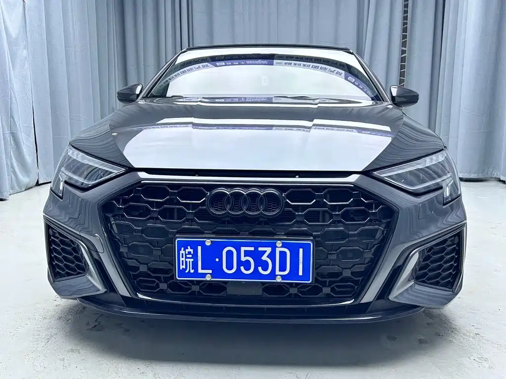 Audi A3 2023 — фото 2