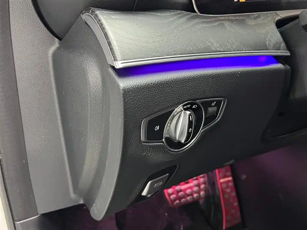 Mercedes-Benz E-Class 2018
