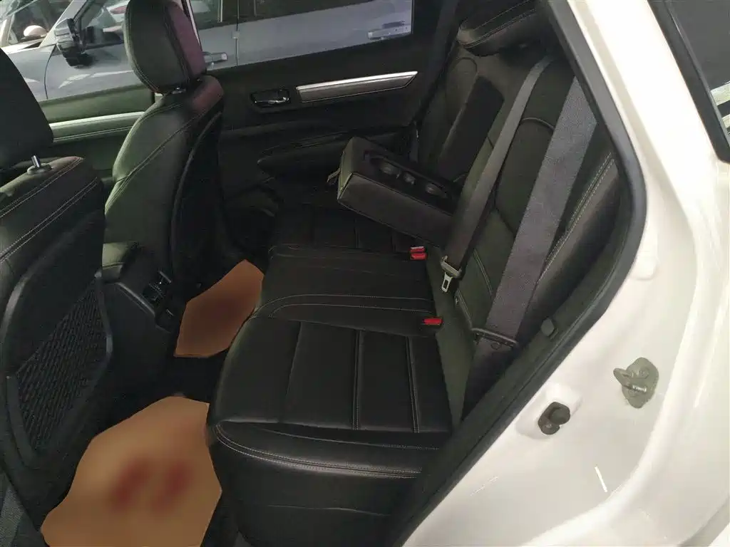 Renault Koleos 2018 — фото 17